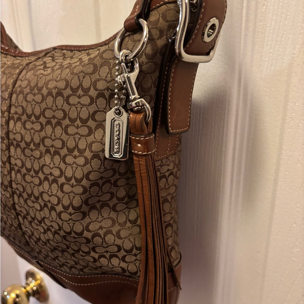 Coach VINTAGE F066-F10417 Signature Mini C Tan Canvas/Leather Shoulderbah VGUC - Picture 4 of 14